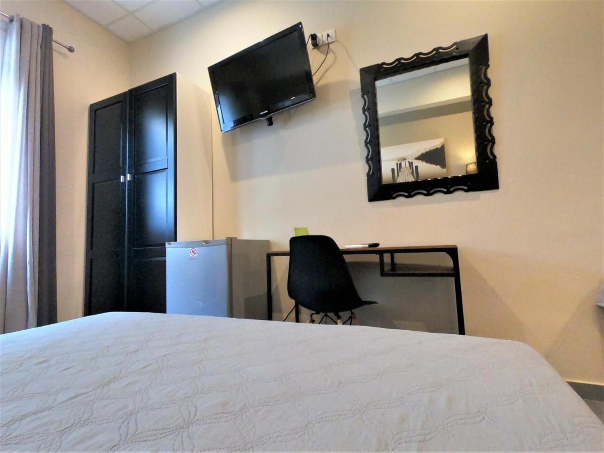 Achillion Hotel 피레아스 외부 사진