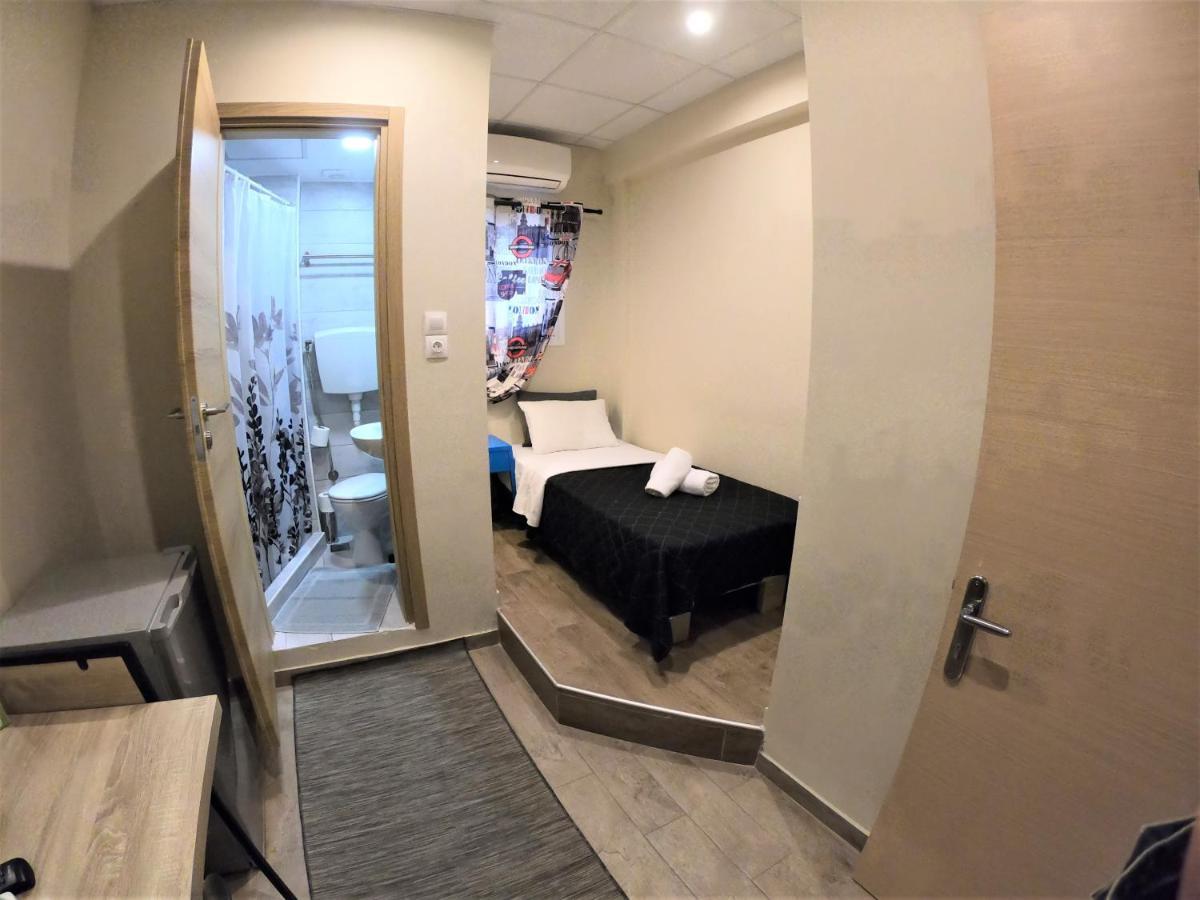 Achillion Hotel 피레아스 외부 사진