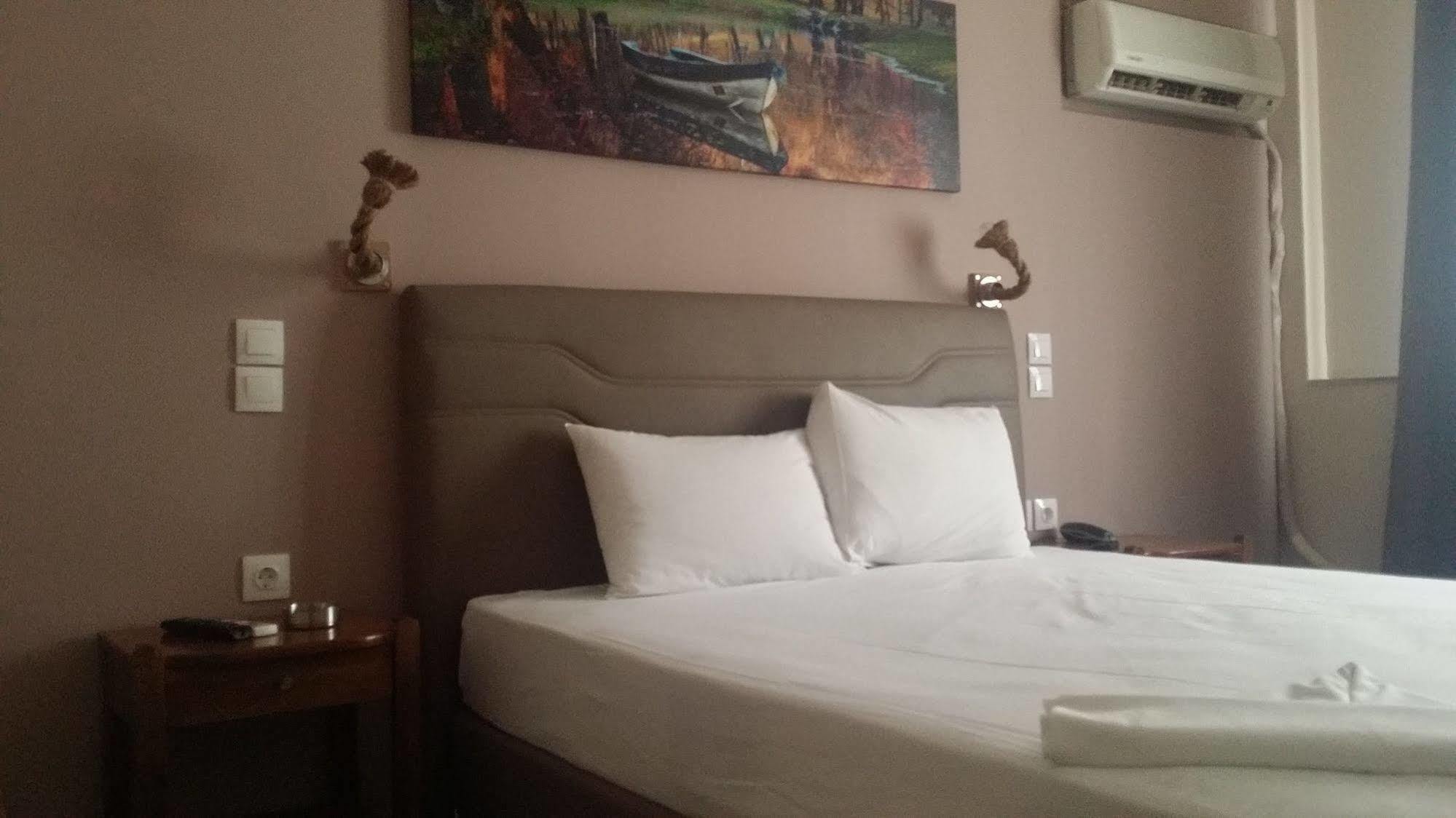 Achillion Hotel 피레아스 외부 사진