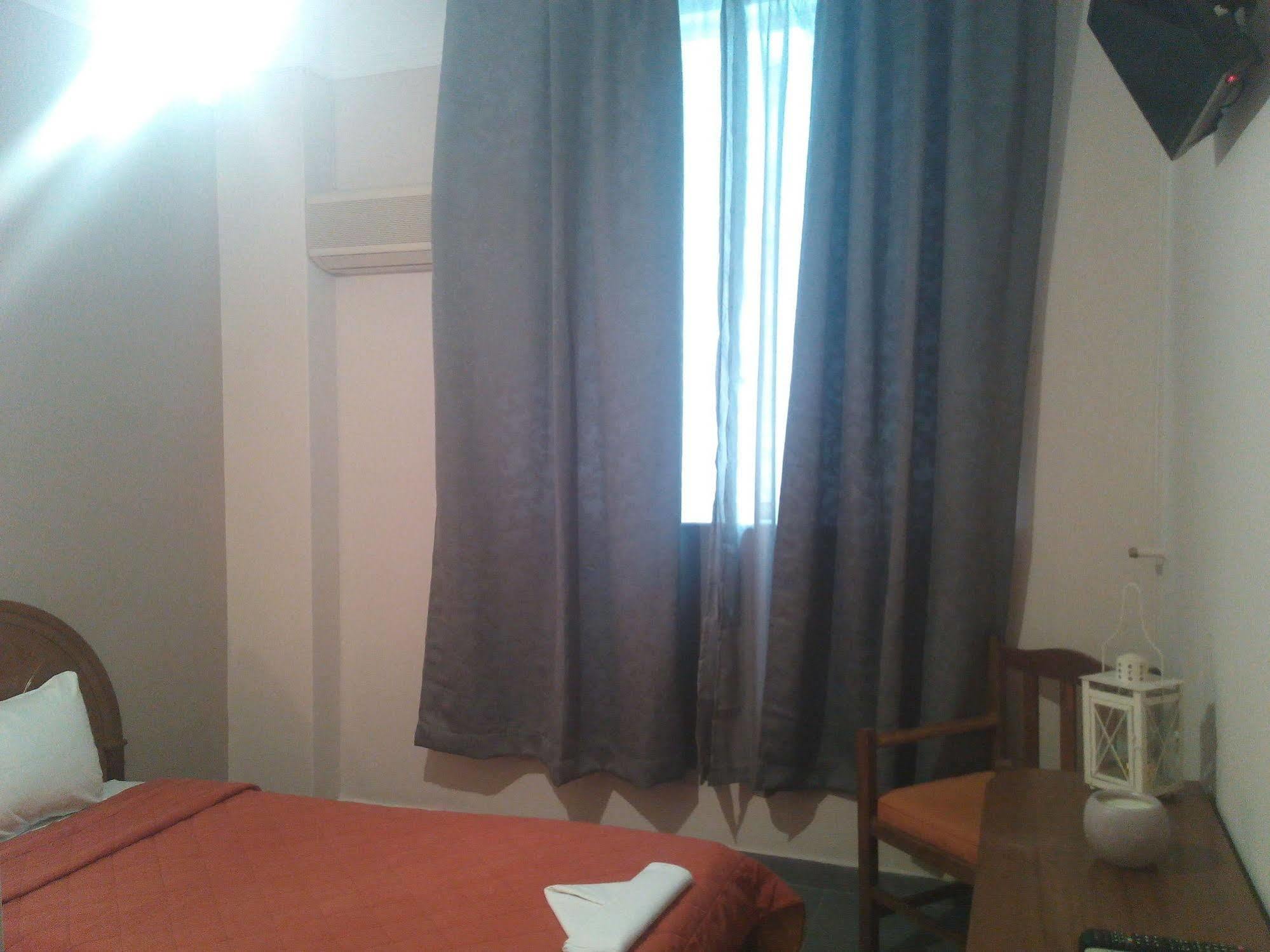 Achillion Hotel 피레아스 외부 사진