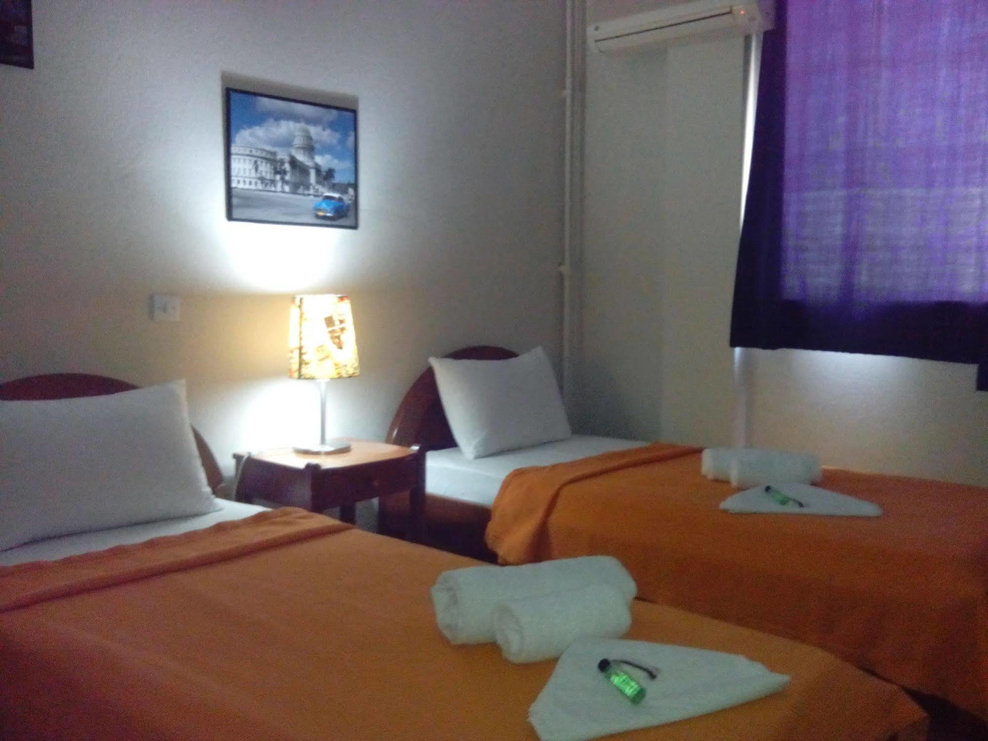 Achillion Hotel 피레아스 외부 사진