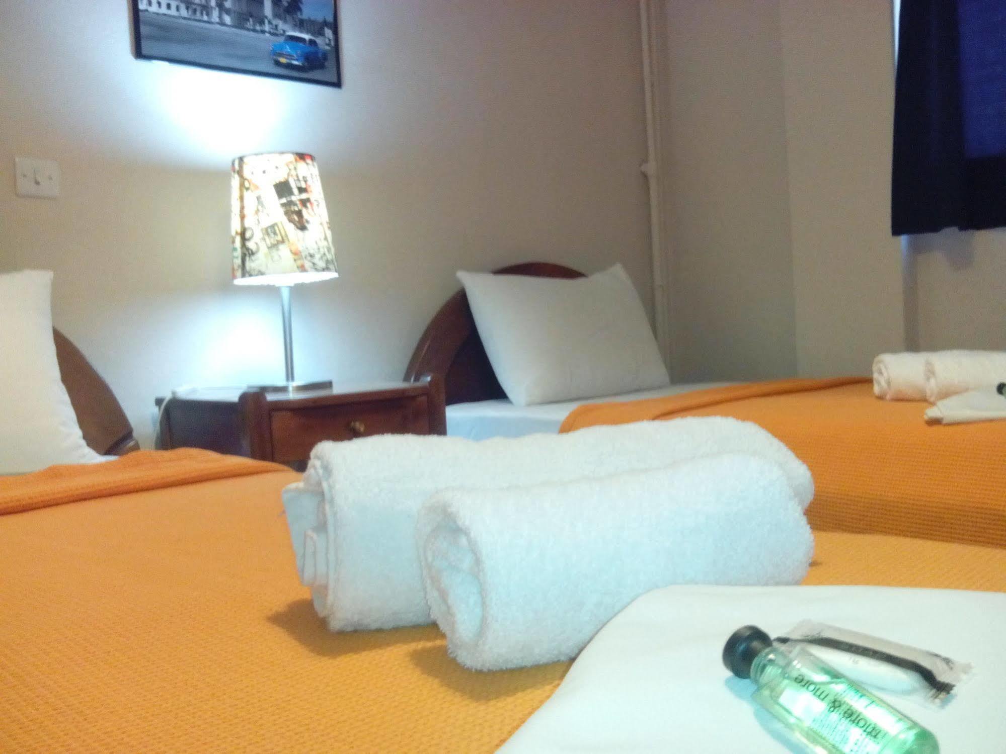 Achillion Hotel 피레아스 외부 사진
