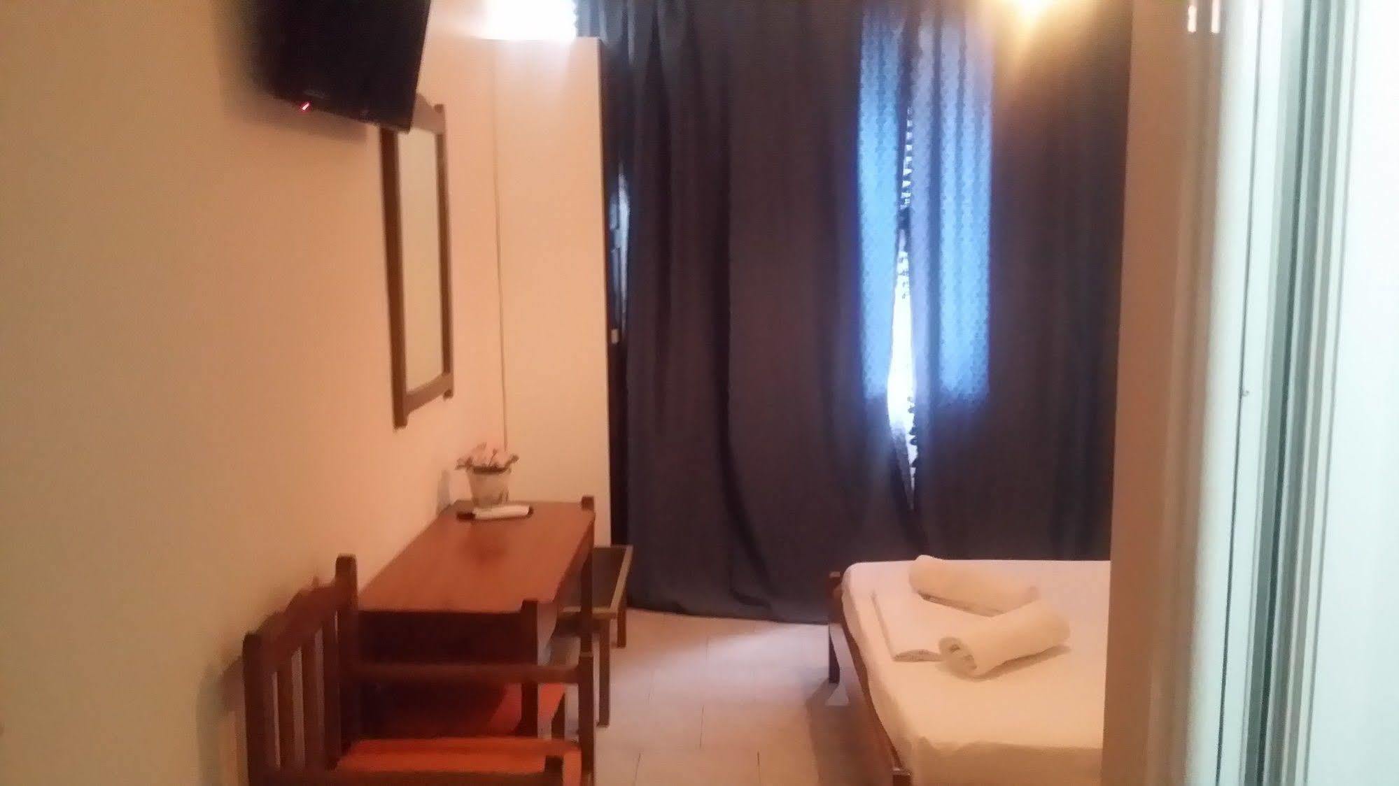 Achillion Hotel 피레아스 외부 사진
